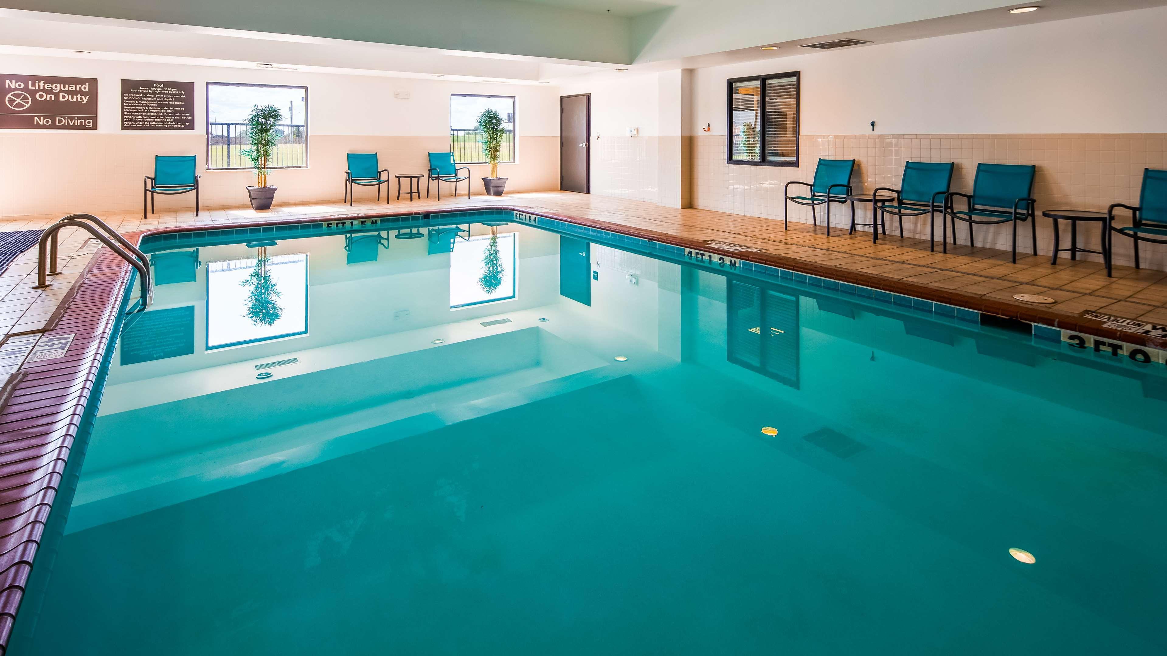 Western Red River Hotel 3*